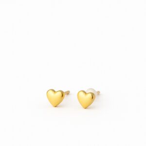 Zarcillos de corazón dorado minimalista
